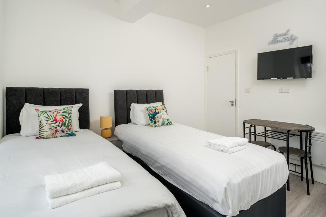 London Selwyn Road Studios 外观 照片