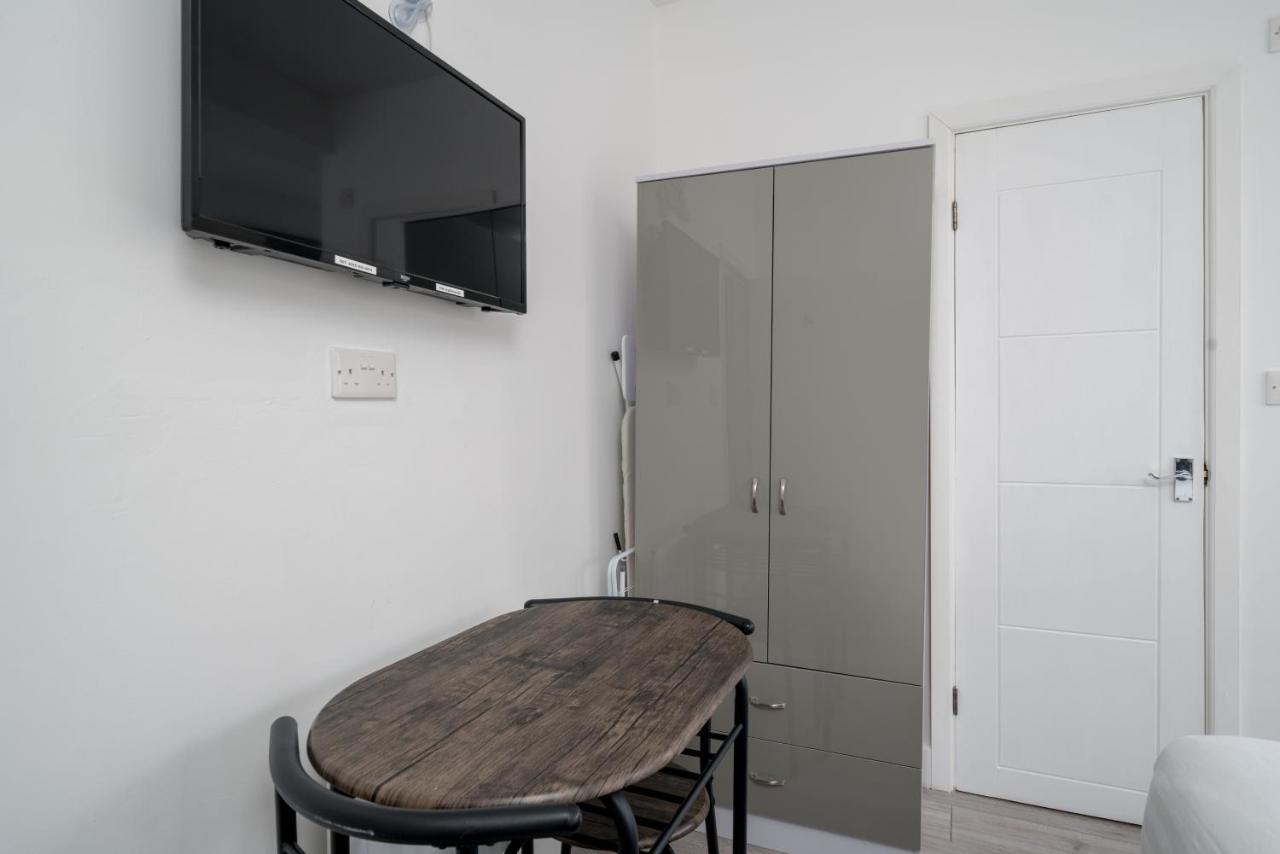 London Selwyn Road Studios 外观 照片